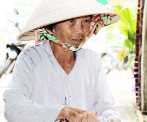 Nghi án gã trai cướp tiền, vé số của cụ bà 74 tuổi