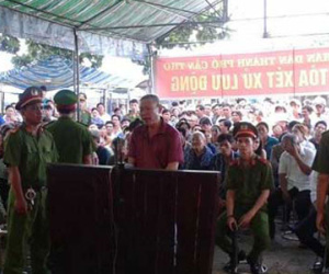 Đâm chết bạn vì không đến hát karaoke