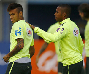 Neymar bị treo giò, nghỉ đến hết Copa America 2015