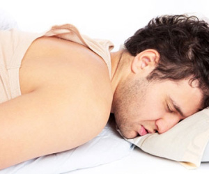 5 tư thế ngủ khiến nam giới bị yếu sinh lý