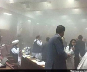 Tin nóng: Taliban tấn công tòa nhà Quốc hội Afghanistan