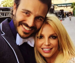 Britney Spears lại chia tay bạn trai