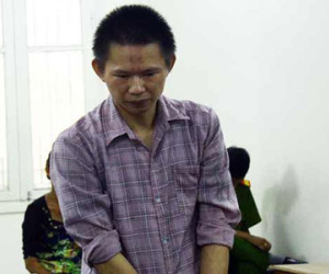 Gã thợ xây bóp cổ bà chủ nhà nghỉ lúc rạng sáng