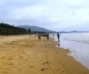 Cứu cháu đuối nước, ông chết, cháu mất tích