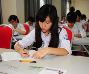 Kỳ thi THPT quốc gia 2015: Làm được 50% số câu hỏi cơ bản có thể đỗ tốt nghiệp