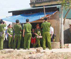 Nghịch tử vung dao sát hại cha