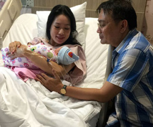 Trịnh Kim Chi sinh con gái thứ hai ở tuổi 43