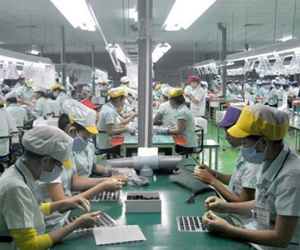 Vốn “ngoại” đổ vào Việt Nam thấp nhất 4 năm