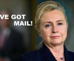 15 email của bà Hillary Clinton biến mất bí ẩn