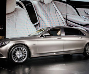 Mercedes-Maybach S600 hút giới nhà giàu Trung Quốc