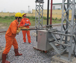 Sốc với tiền điện tăng 100%