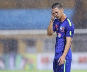 B.Bình Dương vs HAGL: Công Phượng cũng “bó tay”?