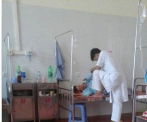 Bộ Y tế: Phú Thọ cần xem lại án kỷ luật bác sĩ giẫm chân lên giường bệnh