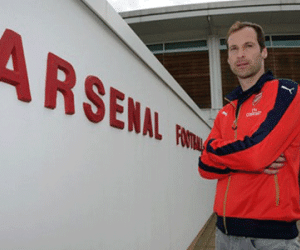 CHÍNH THỨC: Petr Cech gia nhập Arsenal