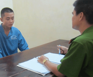 Đòi chém mẹ ruột vì không được bán nhà