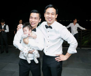 Adrian Anh Tuấn: "Tôi và bạn trai sẽ đăng ký kết hôn ở Mỹ"