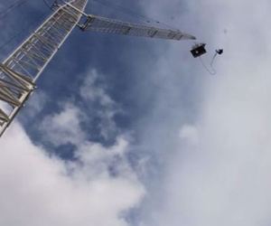 Cặp đôi Pháp gặp nạn khi nhảy bungee từ cần cẩu