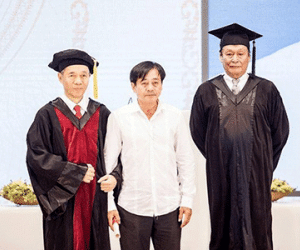 Chia sẻ xúc động của bố nam sinh qua đời trước lễ tốt nghiệp