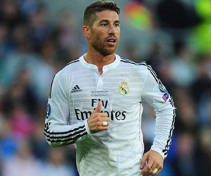 Ramos đề nghị Real cho chuyển đến Man Utd