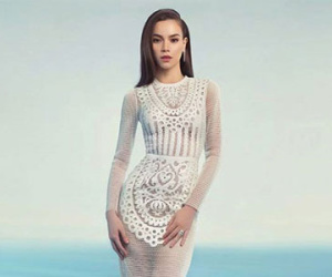 Hồ Ngọc Hà "đẹp lạ" trong loạt ảnh mới