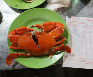 Mua cua 1,2 kg, luộc xong còn... 420 gram
