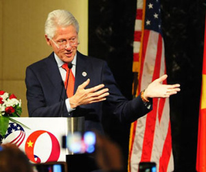Bill Clinton: "Việt - Mỹ hãy nắm lấy tay nhau"