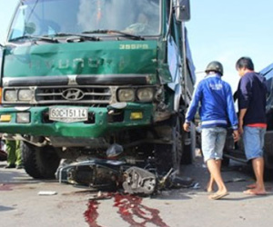 Tông xe liên hoàn, 1 người chết, 2 người nguy kịch