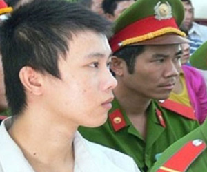 Chê tình yêu của bạn như chó gặm, thiếu nữ bị đâm chết