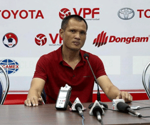 HLV của SLNA: "Trọng tài chỉ thổi có lợi cho Bình Dương"