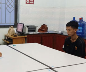 Trộm két tiền công đức rồi ngủ quên tại... sân đình