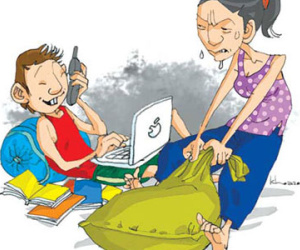 Con vào lớp "nhà giàu", bố mẹ oằn lưng lo hàng hiệu