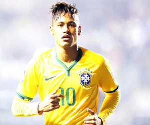 Neymar: Kẻ vĩ cuồng có bằng một nửa Messi?