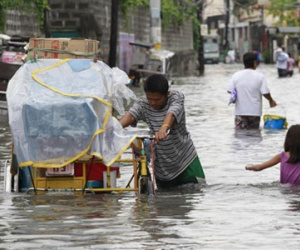 Bão Linfa đổ bộ, tàn phá Philippines