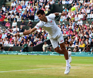 Djokovic bất phân thắng bại sau 4 set căng thẳng