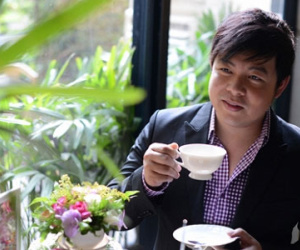 Quang Lê bị nhiều bầu show "tố" sống kém, bóc lột sức lao động trẻ em
