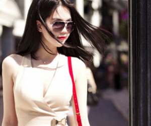 Tâm sự đẫm nước mắt của “nữ hoàng nội y” đằng sau nghi án giật chồng