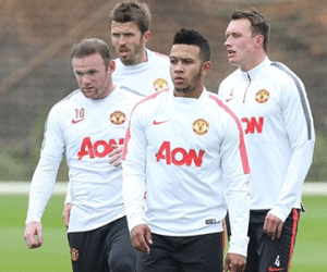 Depay mặc số áo “ma ám” ở M.U
