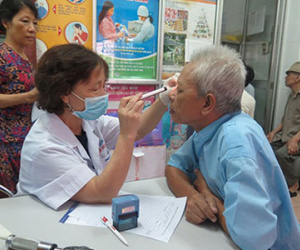 MEDLATEC khám, xét nghiệm miễn phí cho 147 thương binh, mẹ Việt Nam anh hùng