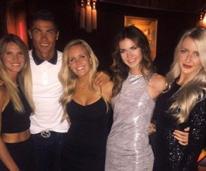 Nghệ thuật “cưa gái” siêu đỉnh của Cristiano Ronaldo