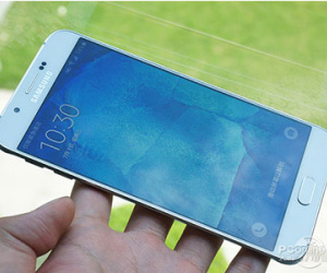 Smartphone mỏng nhất của Samsung có giá dưới 500 USD
