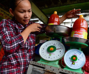Điên đảo “độ” cân ăn gian, 1kg còn 6 lạng