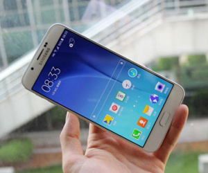 Galaxy A8 bất ngờ lộ giá bán 11 triệu tại Việt Nam
