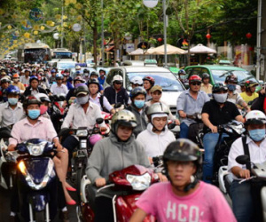 Bỏ thu phí xe máy trên toàn quốc, tại sao không?