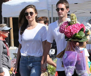 Miranda Kerr công khai hẹn hò tỷ phú trẻ nhất thế giới