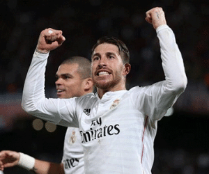 Ramos gọi cho Van Gaal: Hãy mang tôi đi!