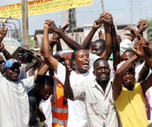 5.000 người Kenya khỏa thân sẽ chào đón ông Obama?