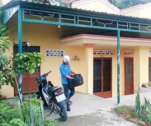 Cướp xông vào nhà trói, chích điện, đánh gia chủ ngất xỉu giữa ban ngày