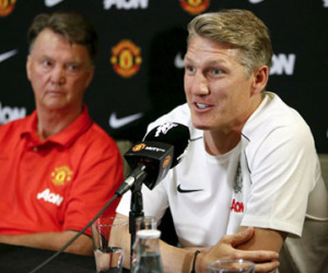 Schweinsteiger: "Beckenbauer đã nhầm, tôi vẫn hữu dụng cho Man Utd"