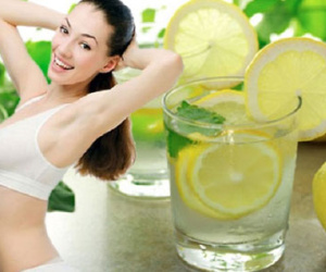 Uống nước chanh giảm cân: Những nguy hiểm khôn lường