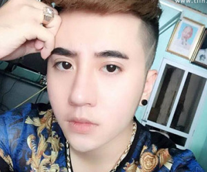 9X Hà thành bỏ việc kĩ sư kinh doanh làm đẹp kiếm 200 triệu/tháng